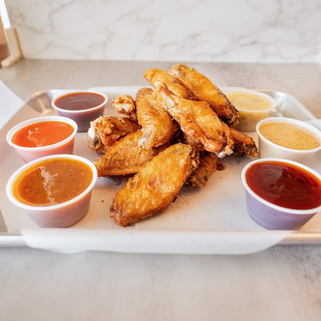 Jumbo Bone-In Wings 6pc.